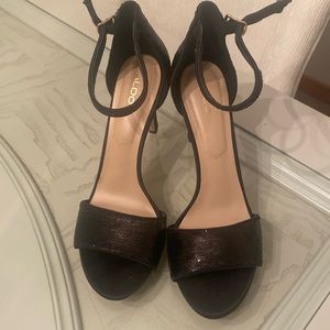 Size: 8.5 Aldo’s worn maybe twice.